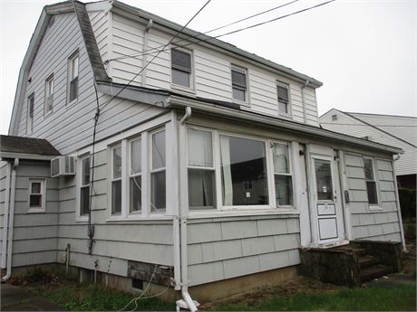 Great mineola investment legal 2 family needed tlc  cash deal