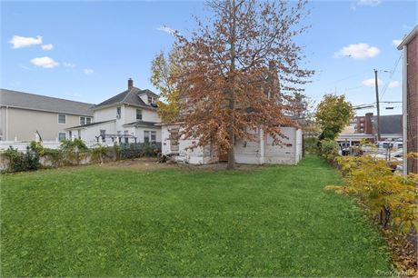 190 Lincoln ave Mineola  cash only - no concession - no mortgage.